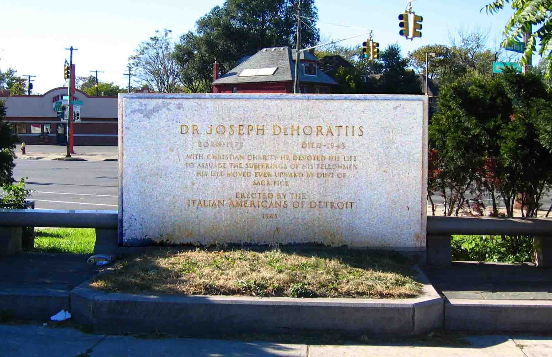 Dr. Joseph De Horatiis, monument; Detroit